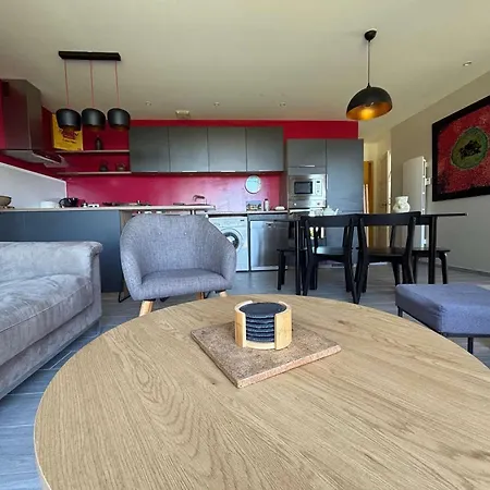 3 A Avec Parking Pres De La - Fr-1-494-201 아파트