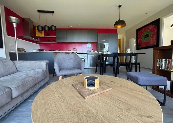 3 A Avec Parking Pres De La - Fr-1-494-201 Apartment