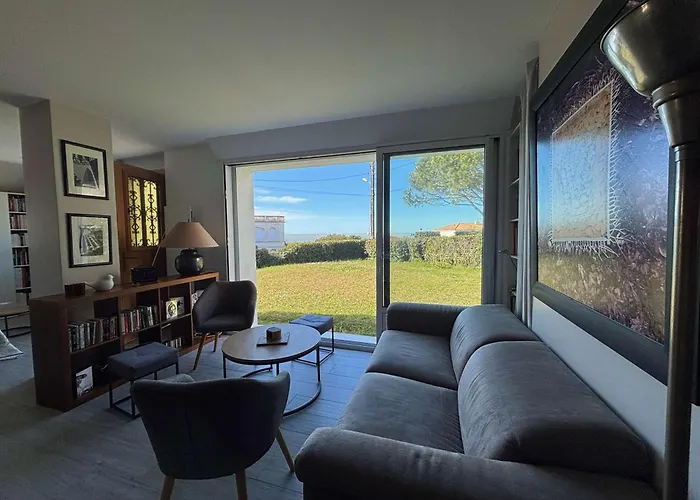 Apartment 3 A Avec Parking Pres De La - Fr-1-494-201 *