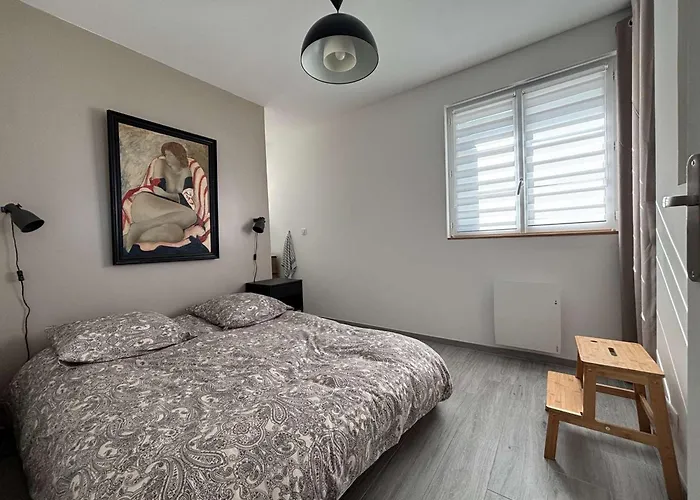 Apartment 3 A Avec Parking Pres De La - Fr-1-494-201 *